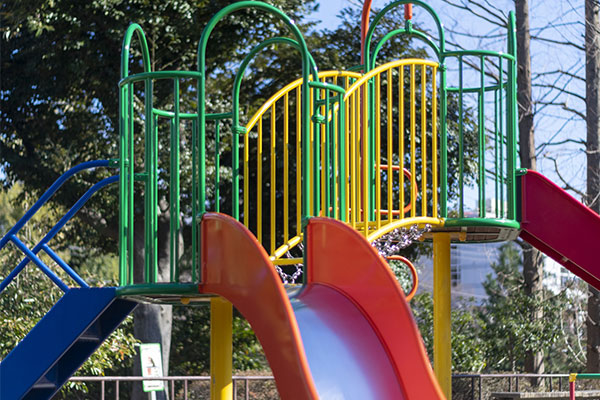 遊具の点検・修理